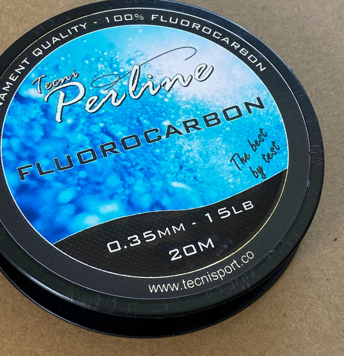 Low visibility fluorocarbon leader line 15 pound